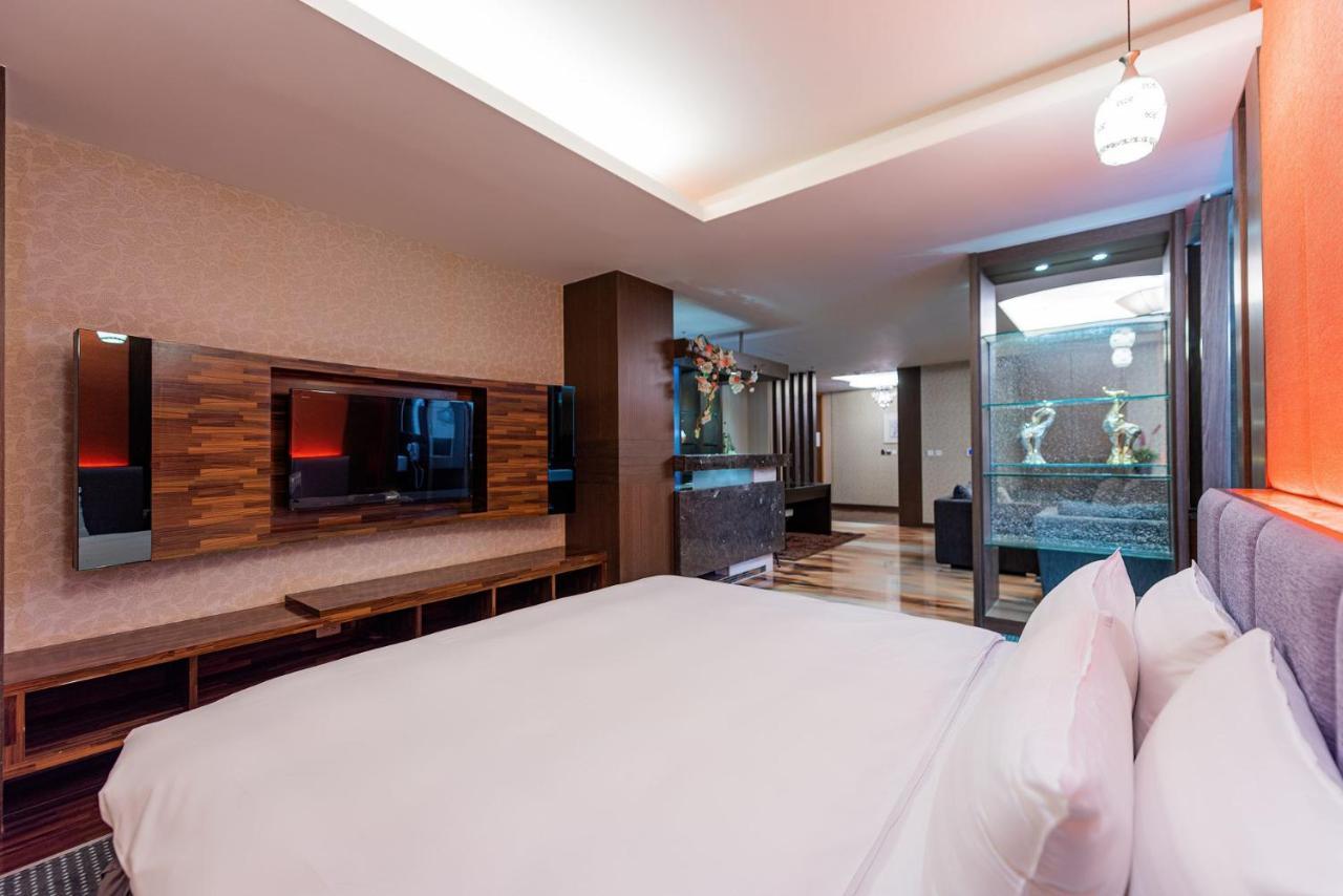 Shianghu Boutique Hotel Città di Chiayi Esterno foto